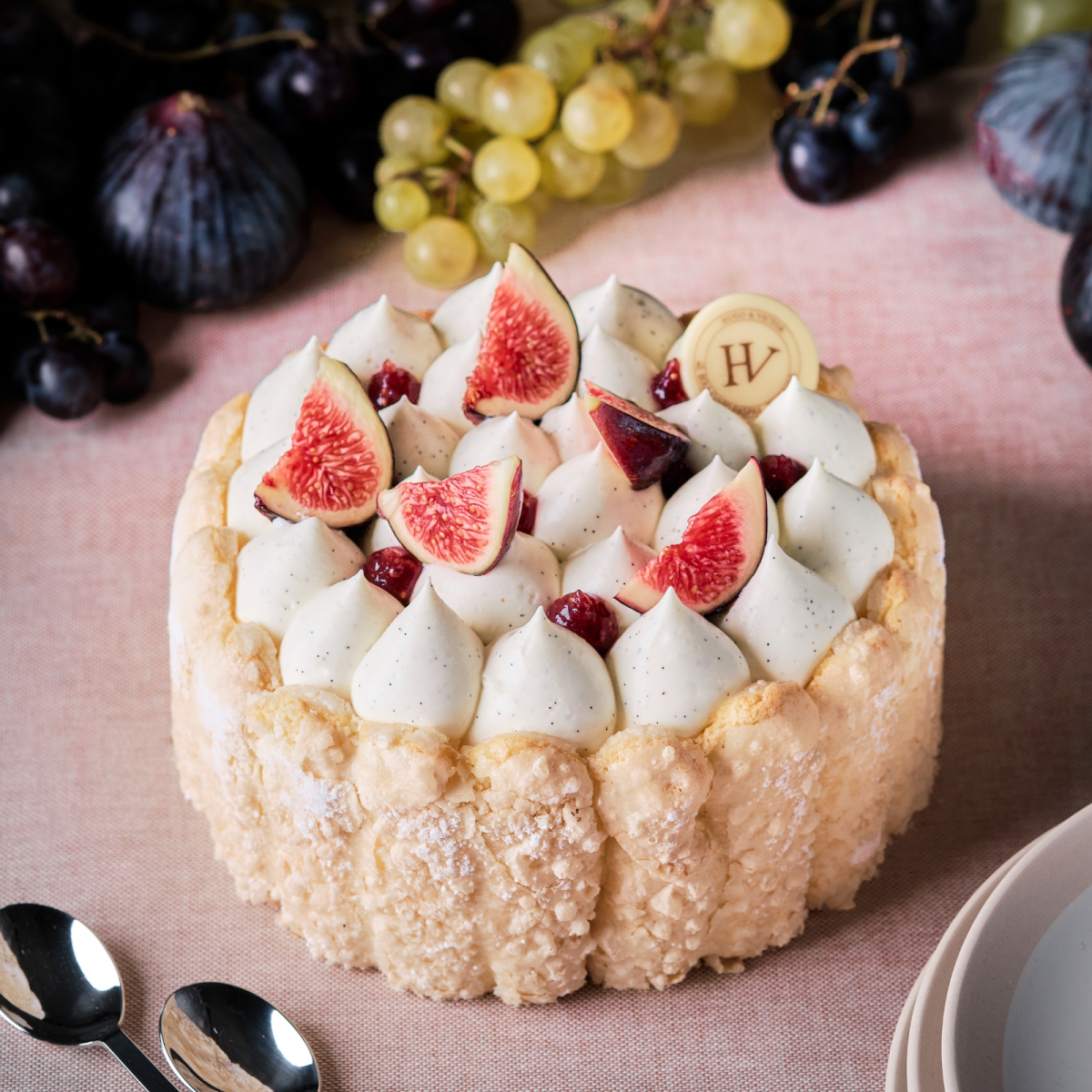 Pâtisseries Hugo & Victor - Charlotte Figue-Vanille